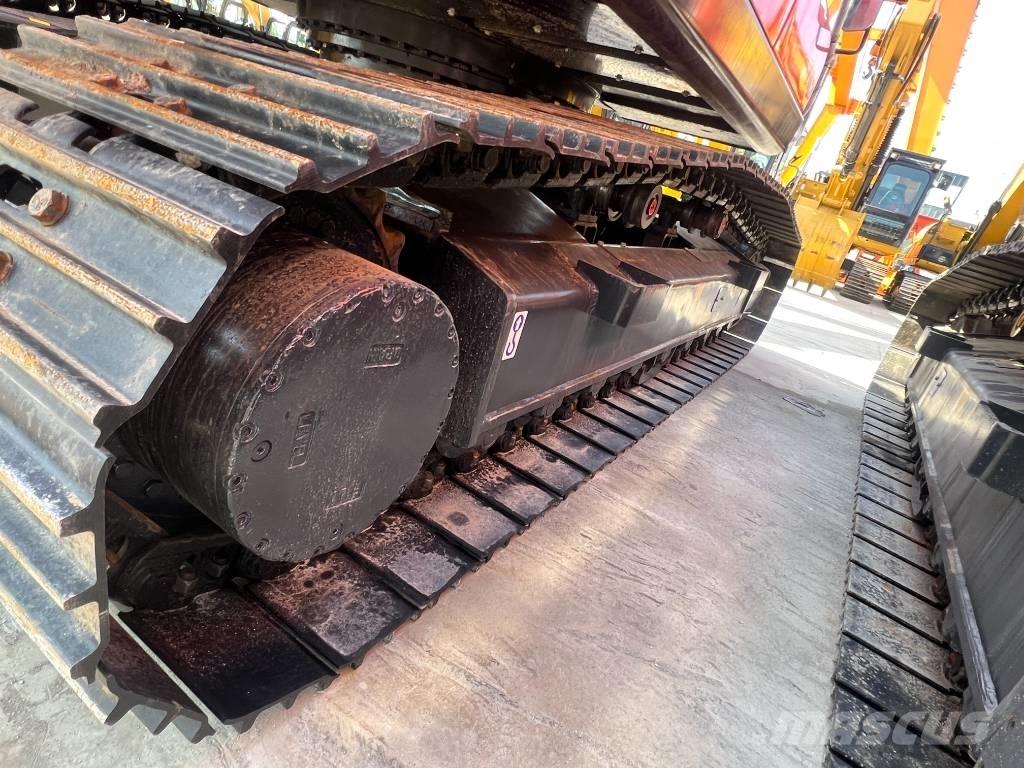 Doosan DX 225 Excavadoras sobre orugas