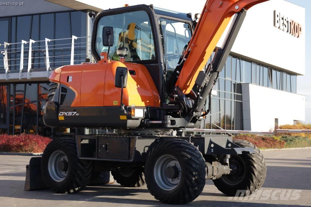 Doosan DX 57 W-5 Excavadoras de ruedas
