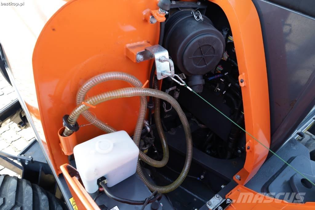 Doosan DX 57 W-5 Excavadoras de ruedas