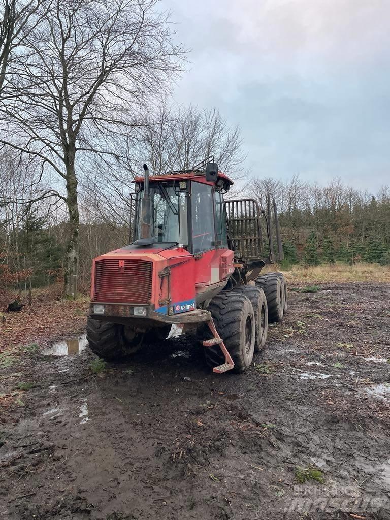 Valmet 830 Transportadoras