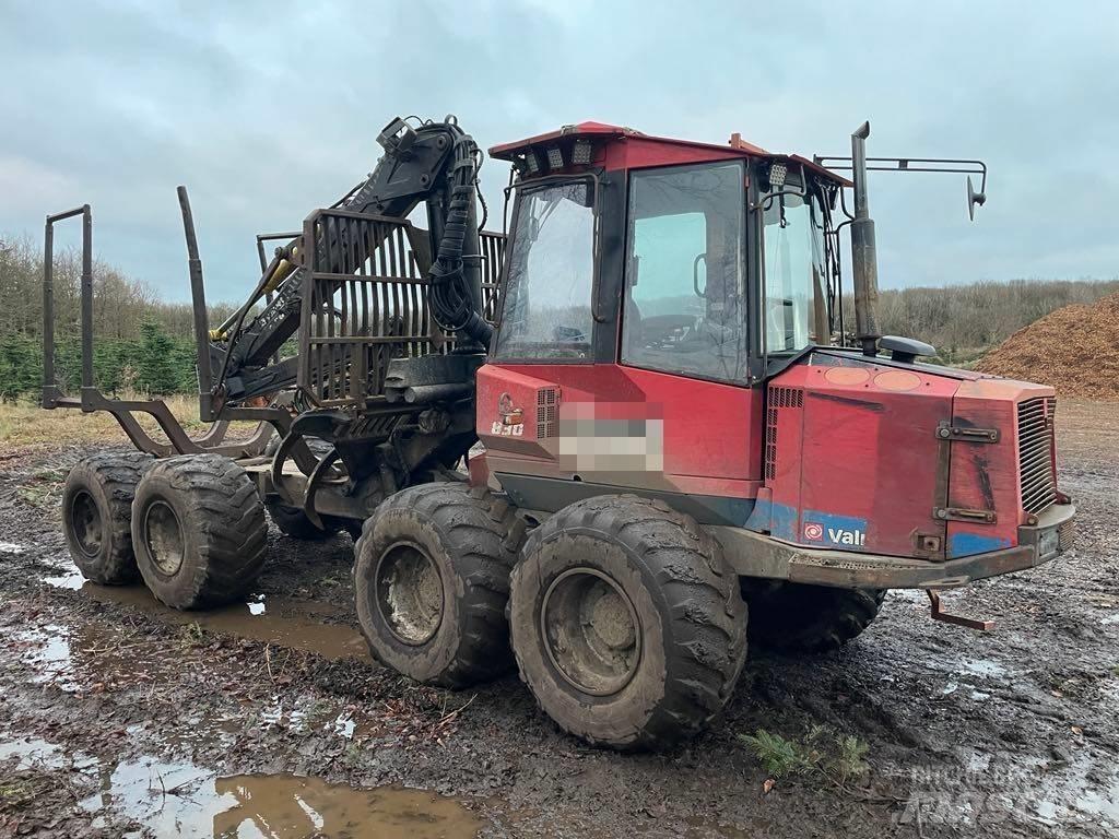 Valmet 830 Transportadoras