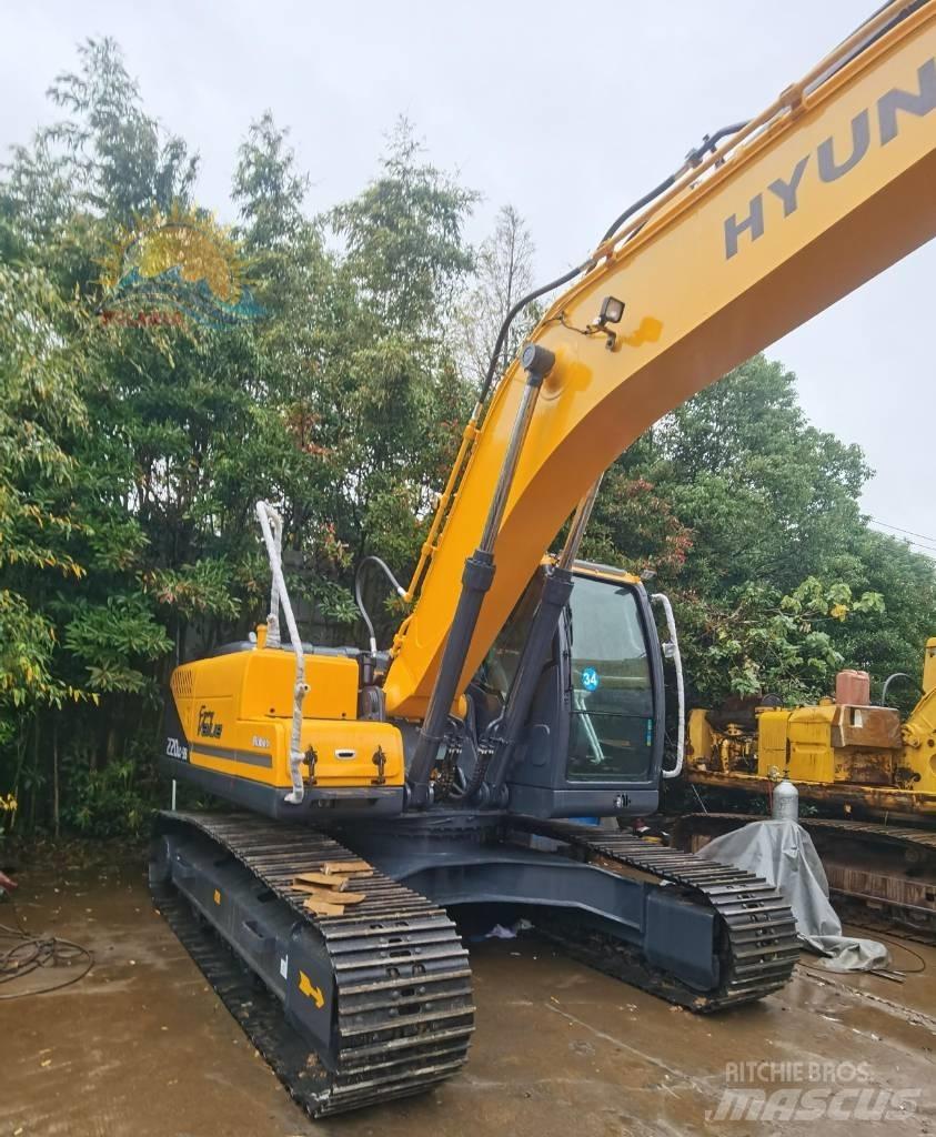 Hyundai R220LC-9S Excavadoras de ruedas