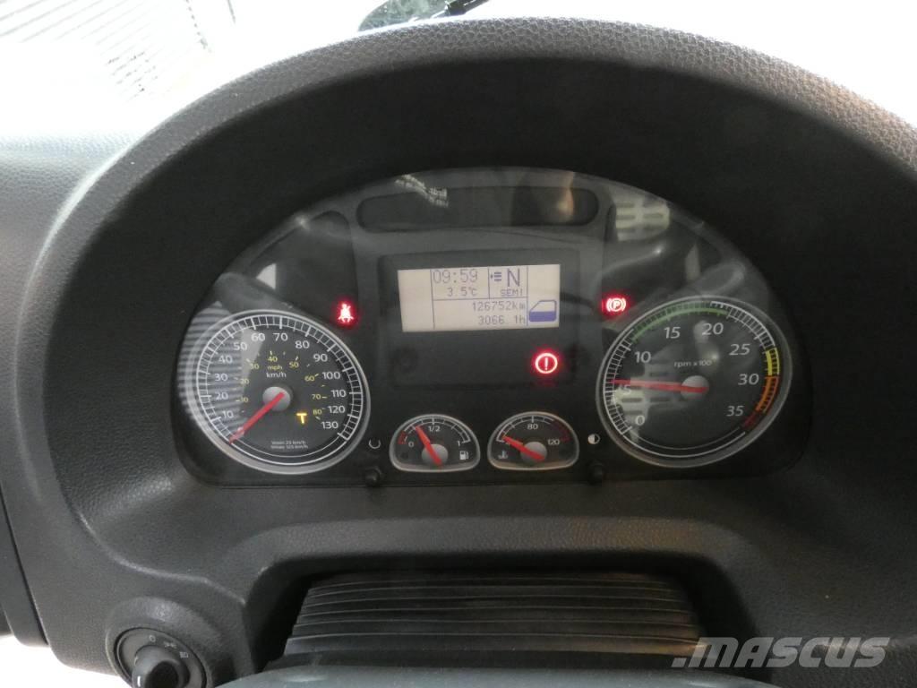 Iveco 90E 22 Camiones con caja de remolque