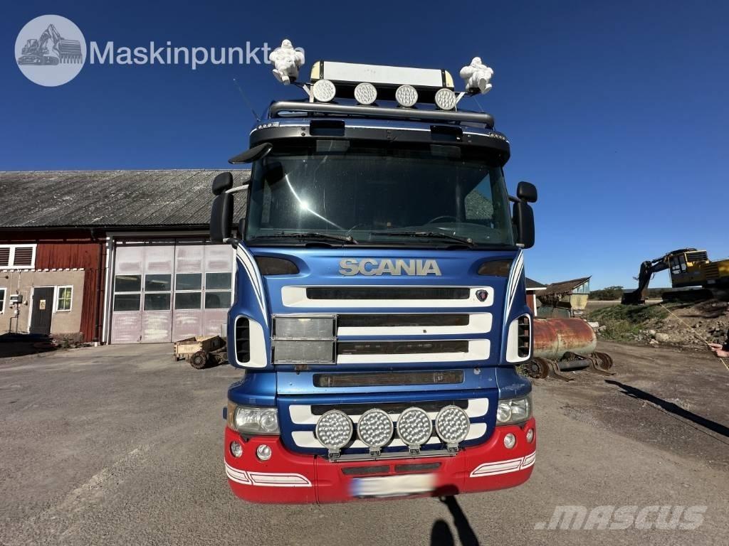 Scania R 560 LB Camiones con chasís y cabina