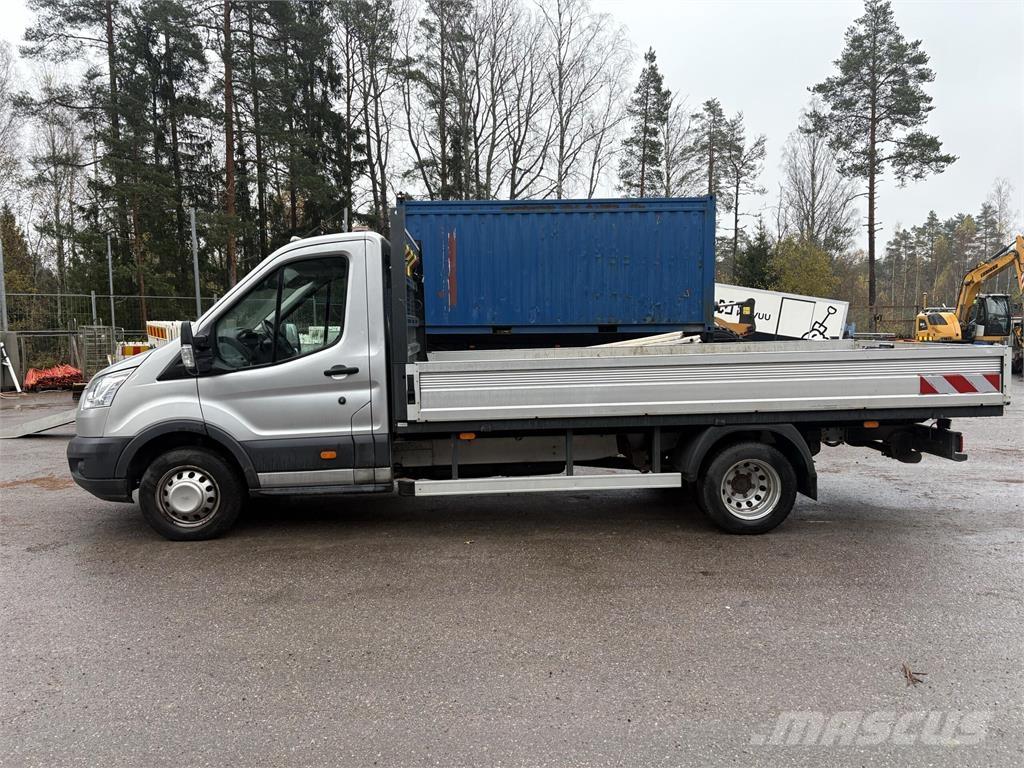 Ford Transit Caja abierta/laterales abatibles