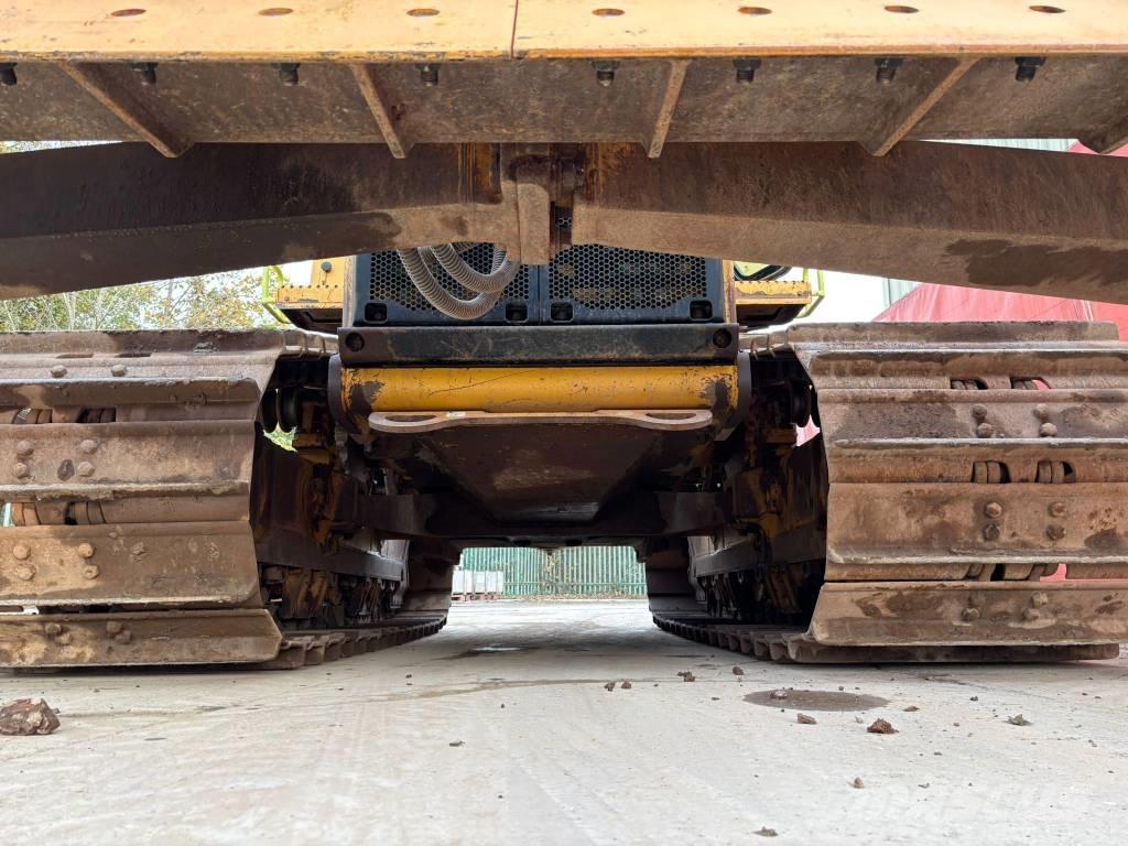 CAT D6T LGP Buldozer sobre oruga