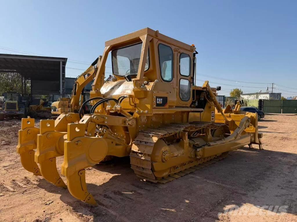 CAT D 8 K Buldozer sobre oruga
