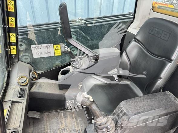 JCB 3TS-8T Minicargadoras