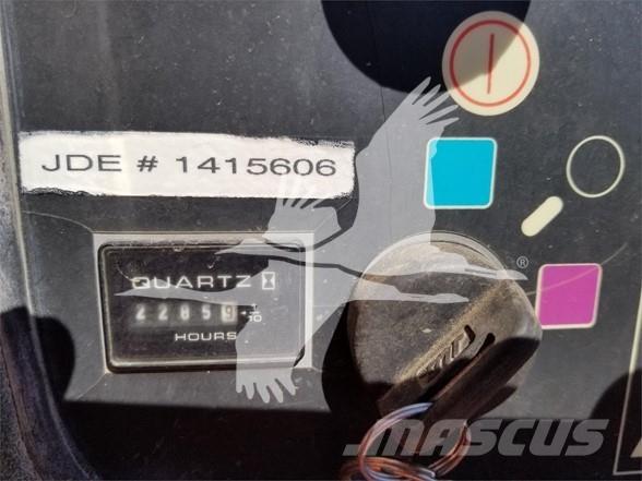 JLG 600AJ Plataformas con brazo de elevación manual