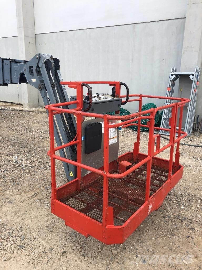 SkyJack SJ 66 T Plataformas con brazo de elevación manual