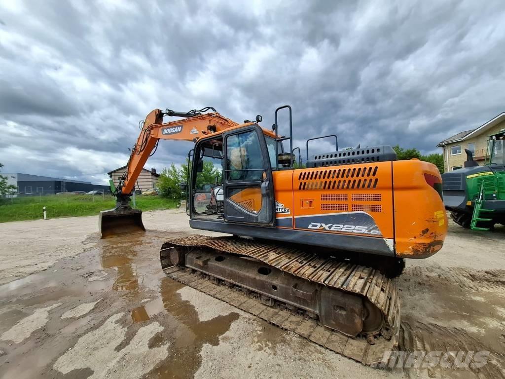 Doosan DX 225 LC-5 Excavadoras sobre orugas
