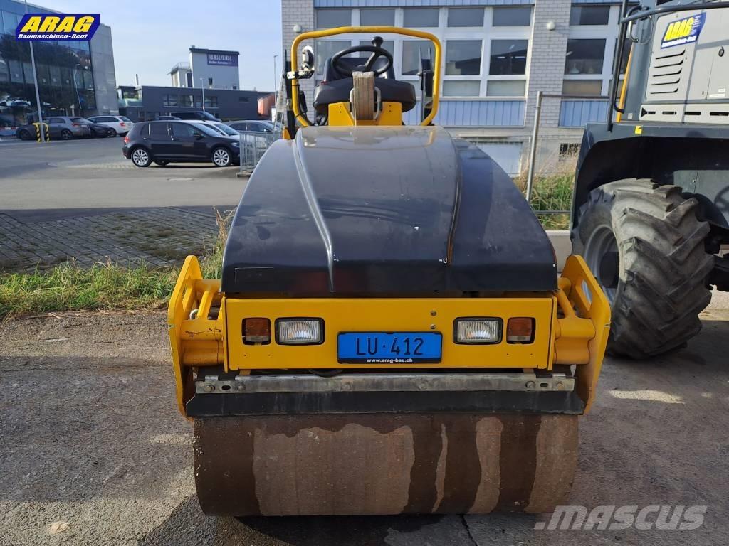 Bomag BW 120 AC-4 Rodillos de doble tambor