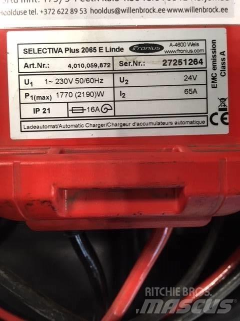 Linde D12HPSP/133 Apiladoras eléctricos