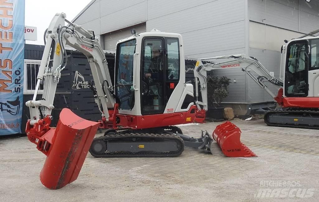 Takeuchi TB225 Miniexcavadoras