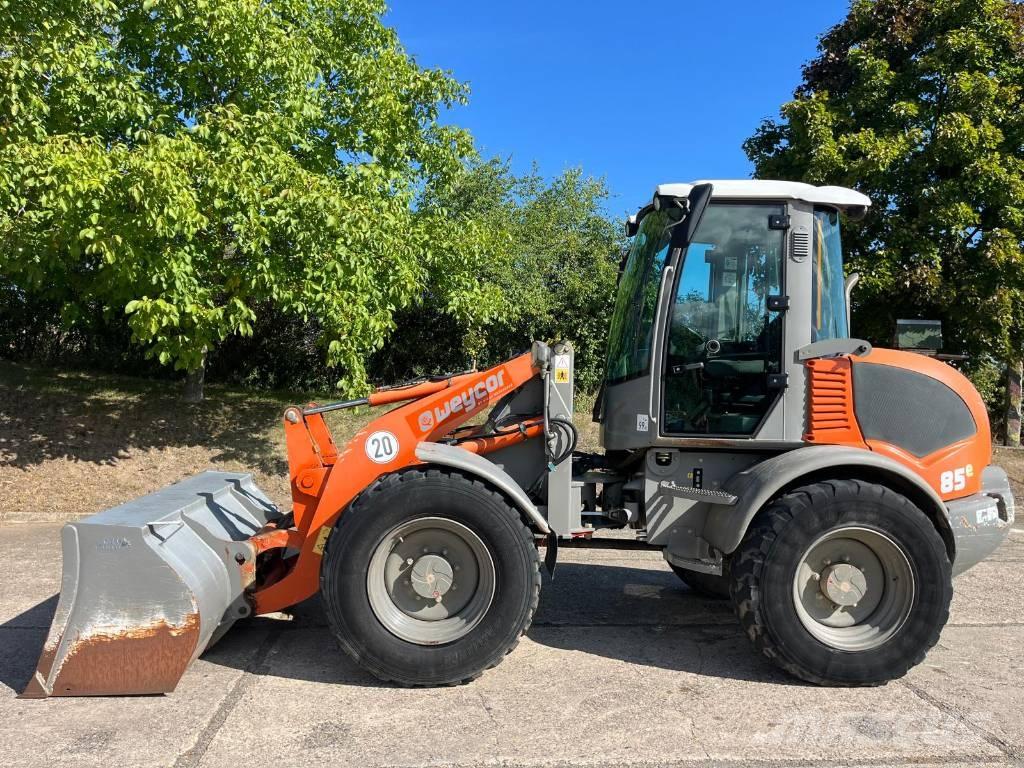 Atlas AR 85E Cargadoras sobre ruedas