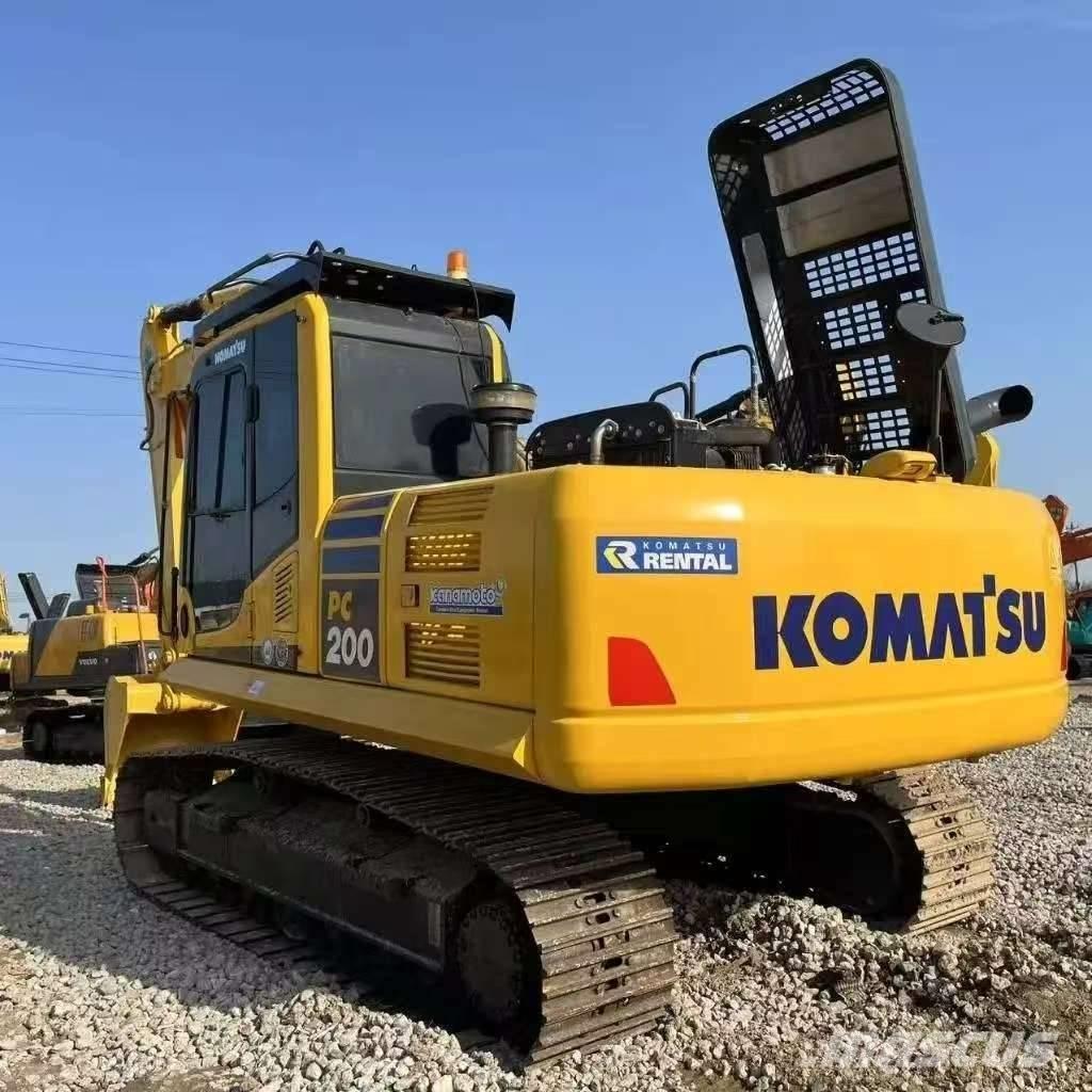 Komatsu PC 200 Excavadoras sobre orugas