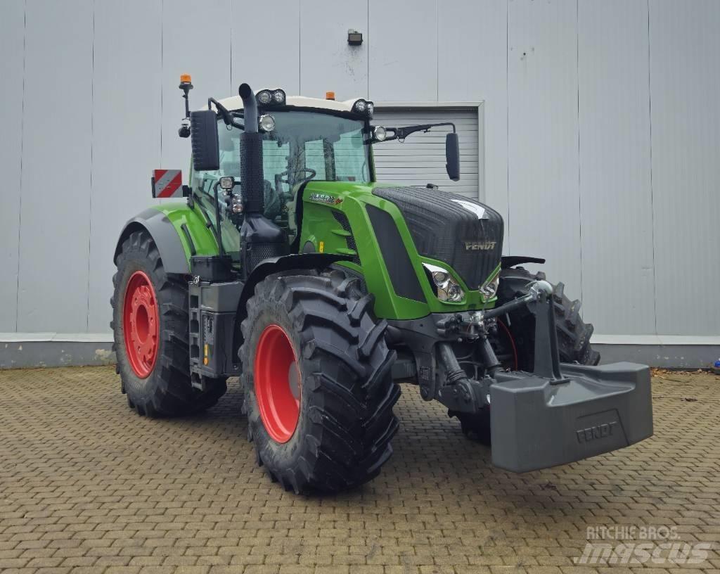 Fendt 828 Vario Tractores