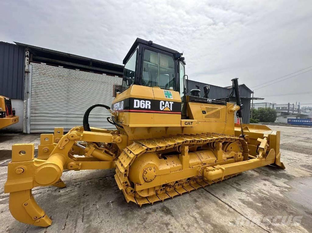 CAT D 6 R Buldozer sobre oruga