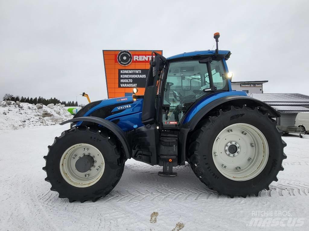 Valtra T 215 Tractores