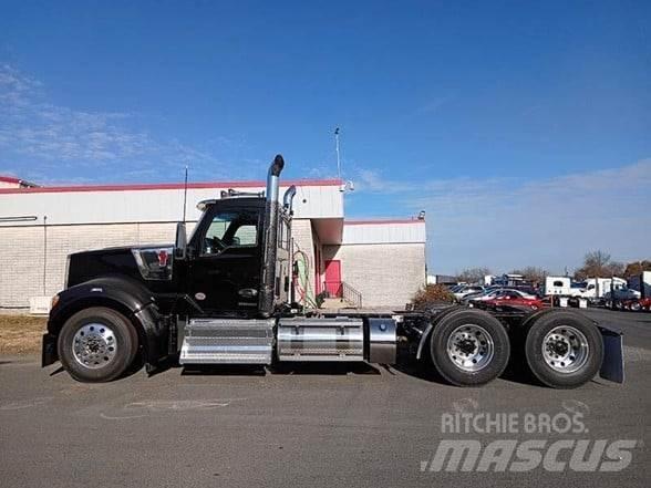 Kenworth W990 Camiones tractor