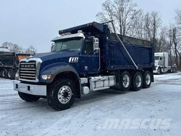 Mack GRANITE 64FR Bañeras basculantes usadas