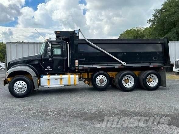 Mack GRANITE GU713 Bañeras basculantes usadas