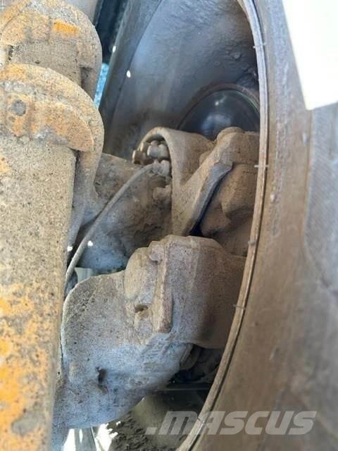 Mack GRANITE GU713 Bañeras basculantes usadas