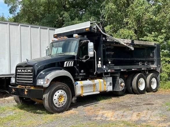 Mack GRANITE GU713 Bañeras basculantes usadas