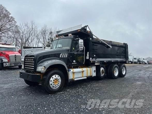 Mack GRANITE GU713 Bañeras basculantes usadas