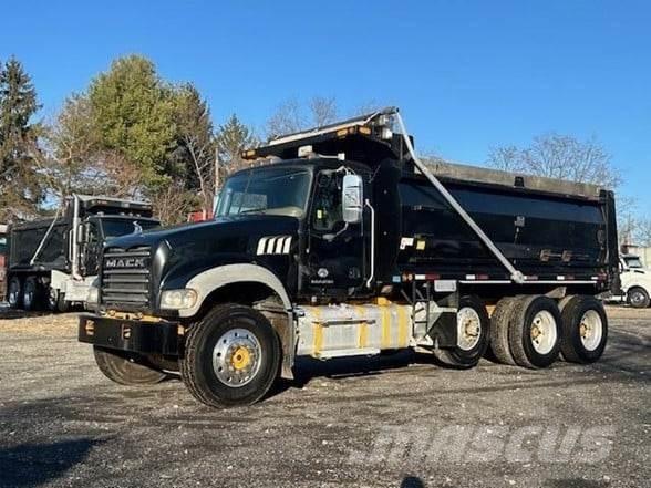 Mack GRANITE GU713 Bañeras basculantes usadas