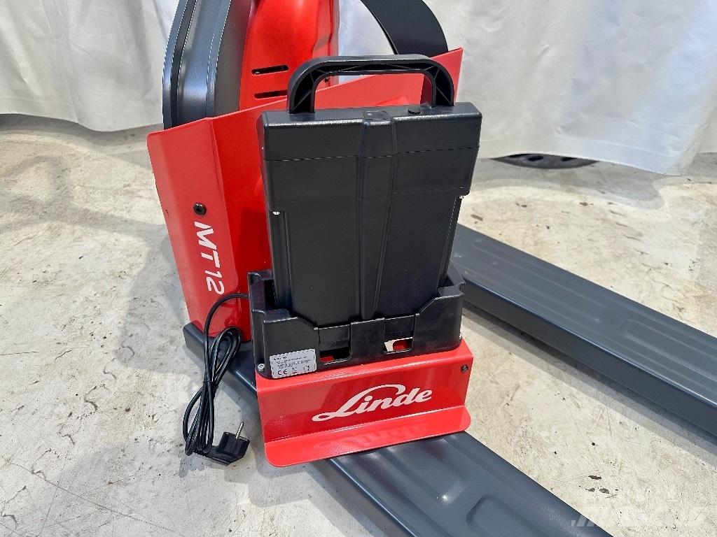 Linde MT 12 Montacargas de baja elevación