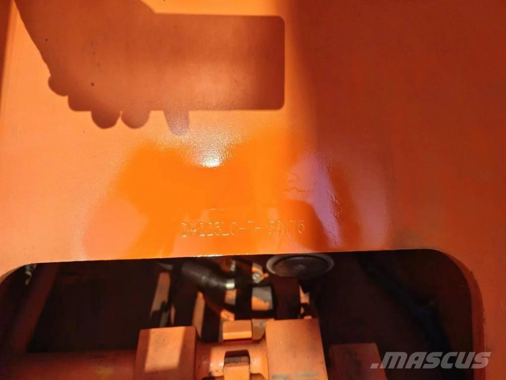 Doosan DH225LC-7 Excavadoras sobre orugas