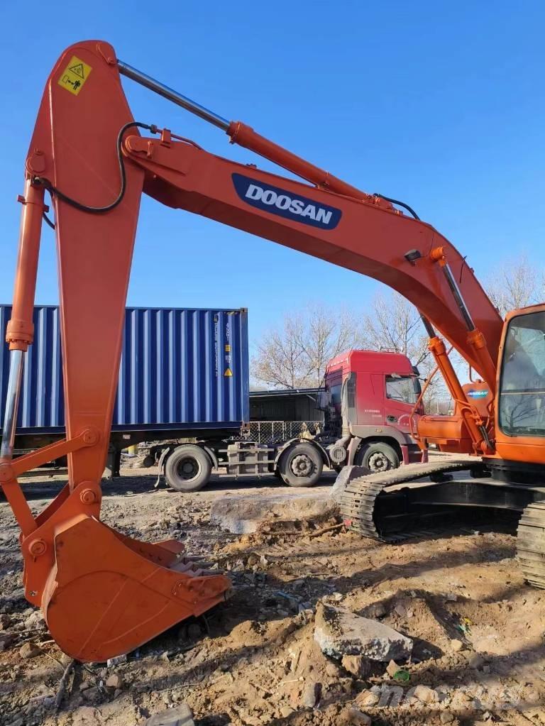 Doosan DH225LC-7 Excavadoras sobre orugas