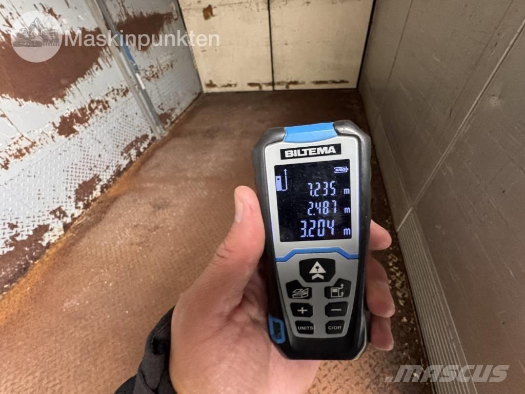 Scania R 420 LB Camiones con caja de remolque