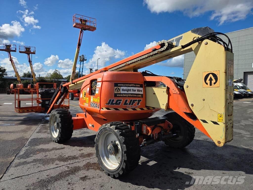 JLG 600 AJ Plataformas con brazo de elevación manual