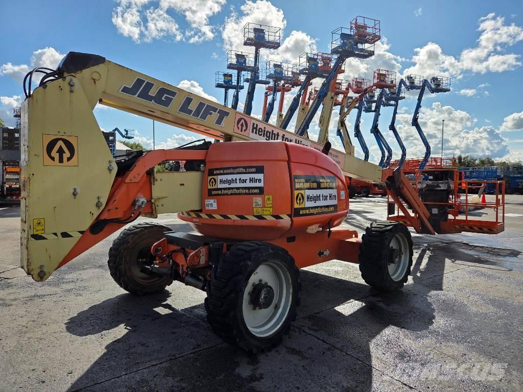 JLG 600 AJ Plataformas con brazo de elevación manual