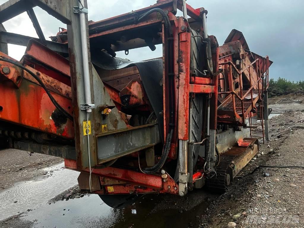 Terex Finlay 883 Machacadoras