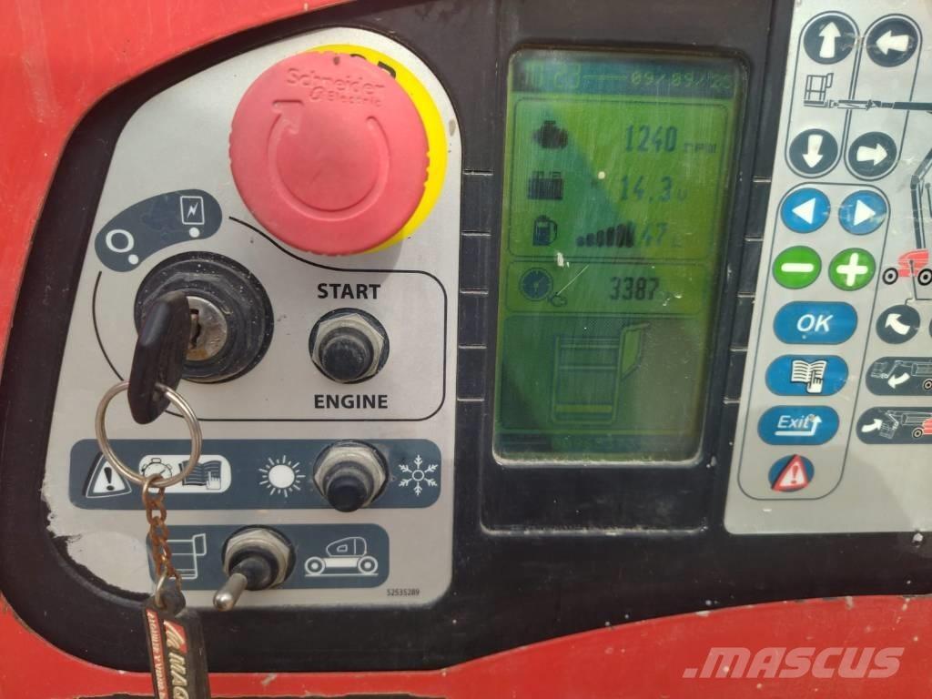 Manitou ManGo 12 Plataformas con brazo de elevación manual