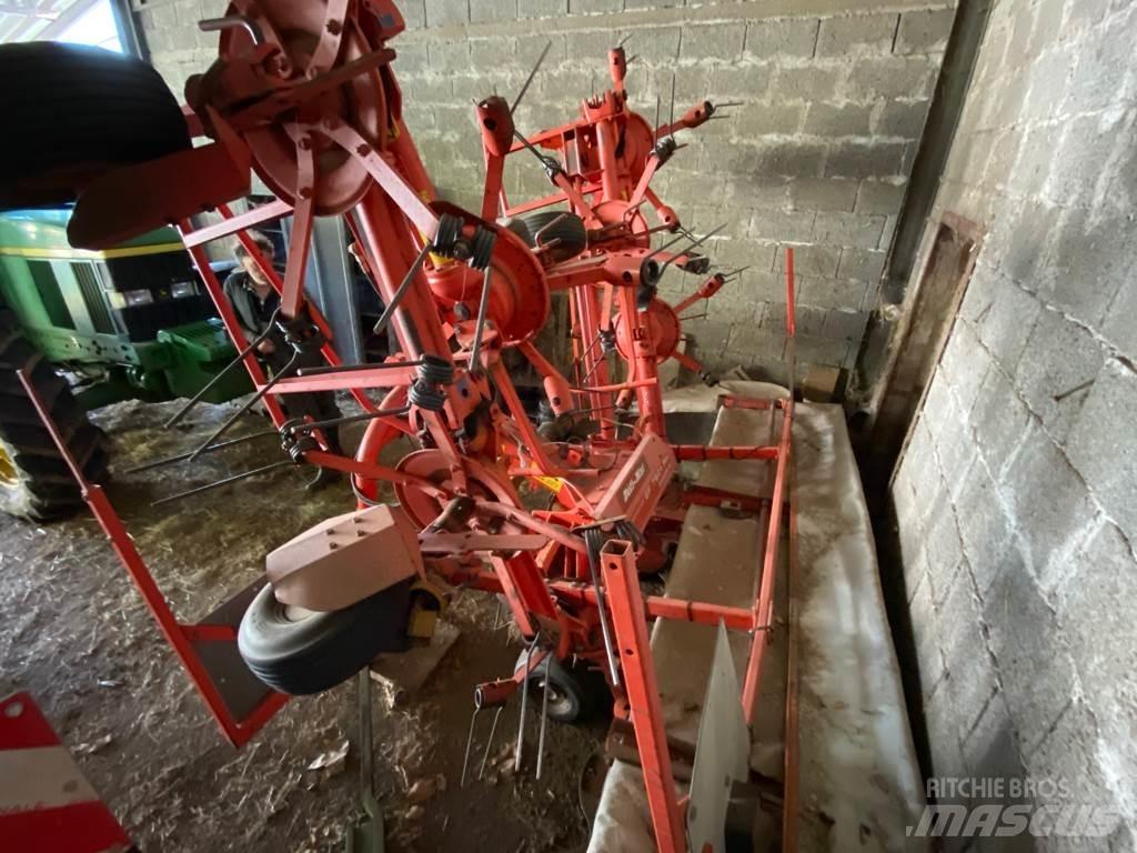 Kuhn Gf7601MH Rastrilladoras y rastrilladoras giratorias