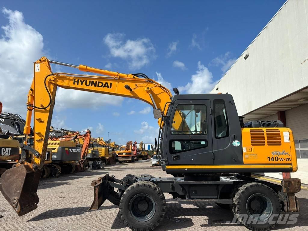 Hyundai 140W-7A Excavadoras de ruedas