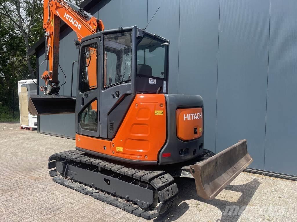 Hitachi ZX65 Miniexcavadoras