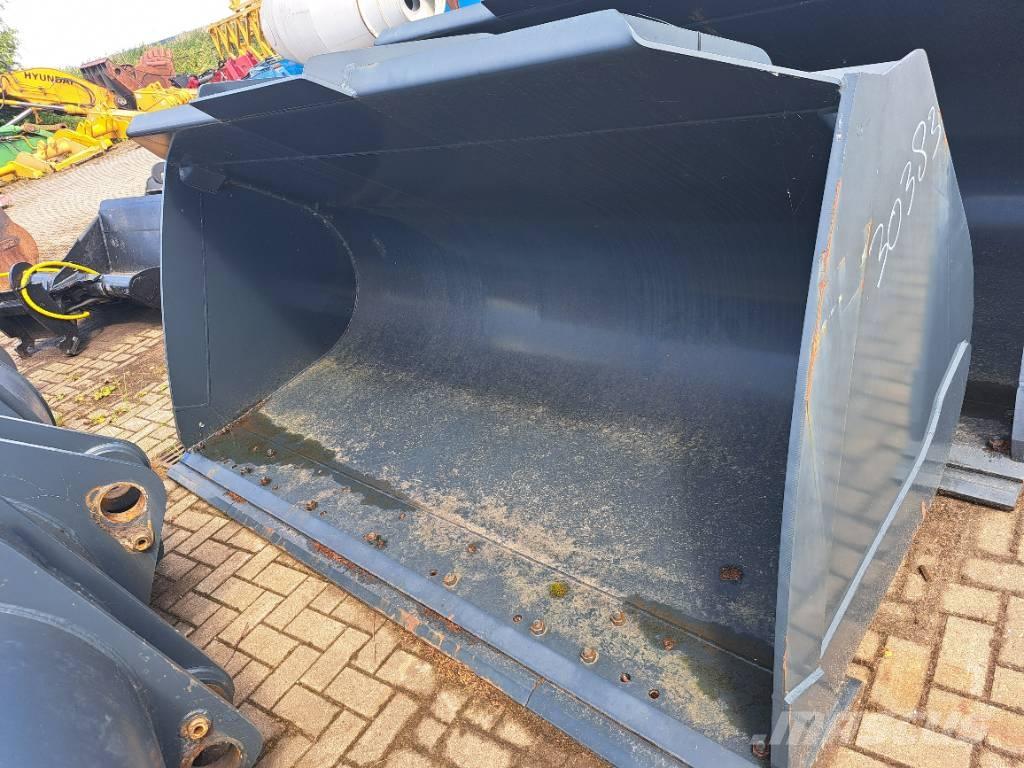 Hyundai HL980 Cucharones