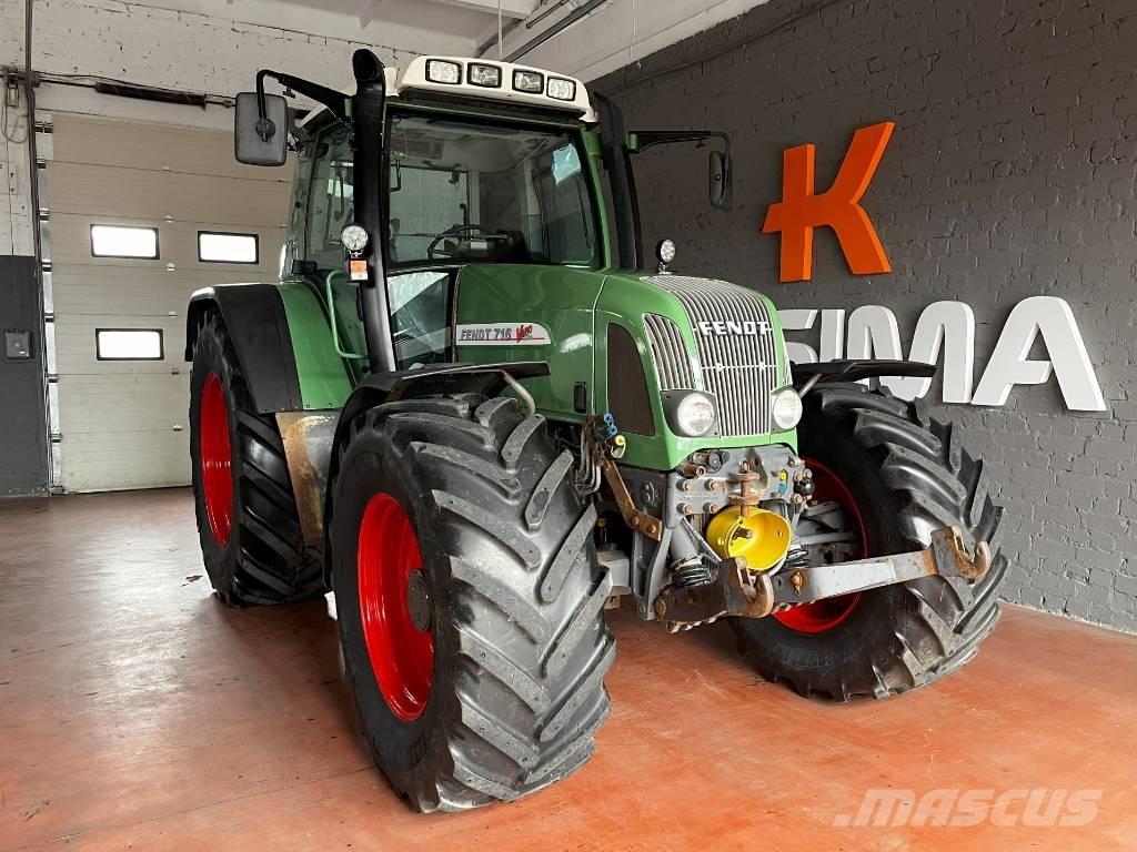 Fendt 716 Vario Tractores
