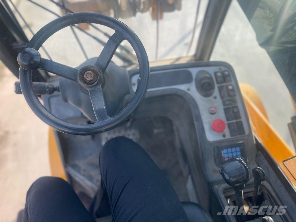 JCB TLT 30 D 4x4 Carretillas telescópicas