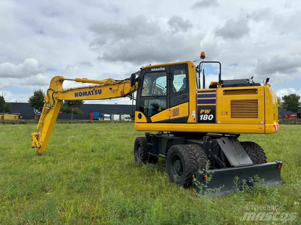 Komatsu PW180-11E0 Excavadoras de ruedas