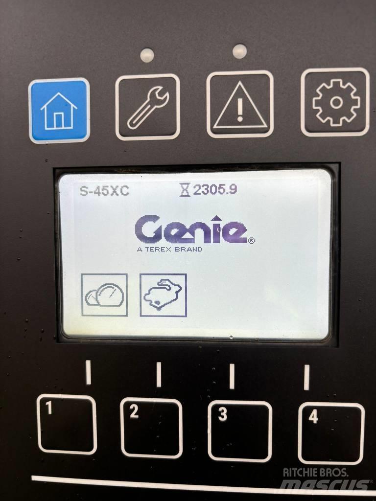 Genie S45XC Plataformas con brazo de elevación telescópico