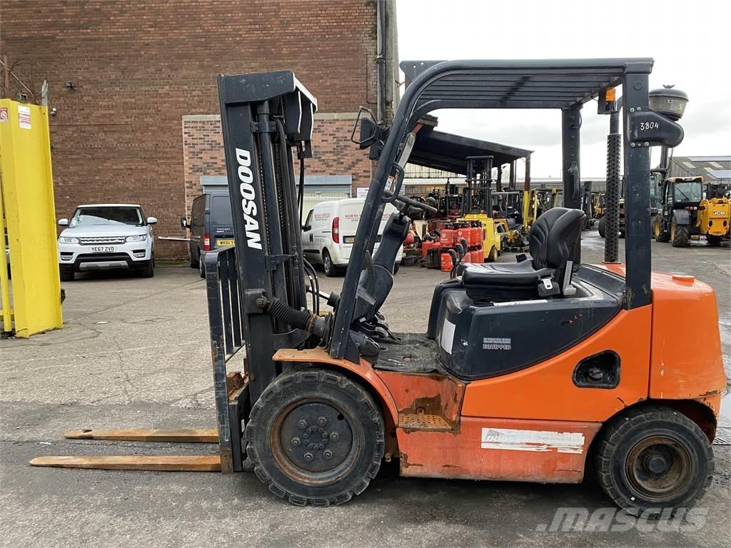 Doosan D25S-5 Camiones diesel