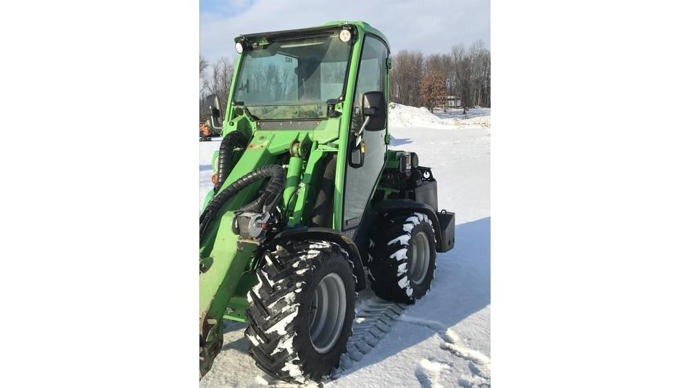 Avant 755 Cargadoras sobre ruedas