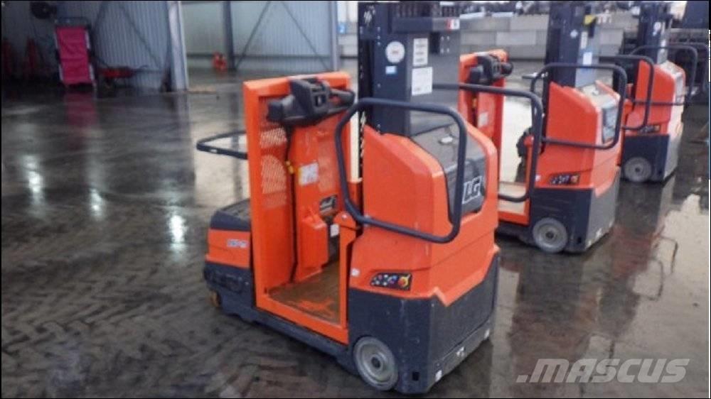 JLG DSP-M Montacargas recogepedidos de gran altura