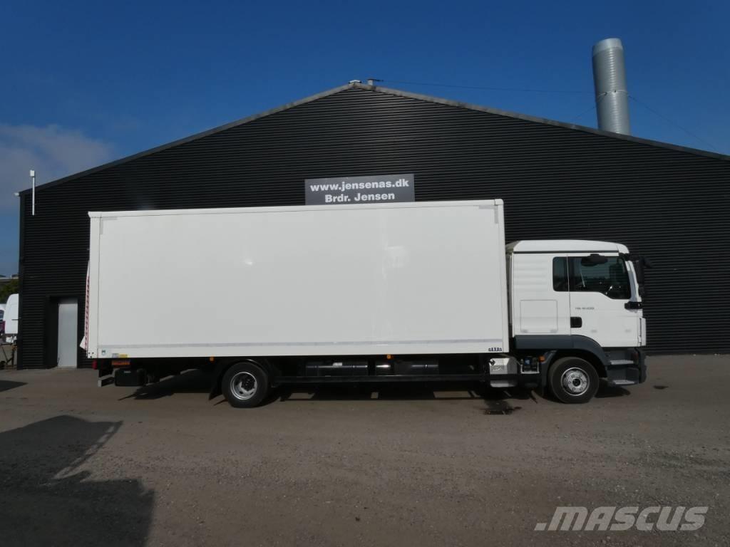 MAN TGL 12.220 Camiones con caja de remolque